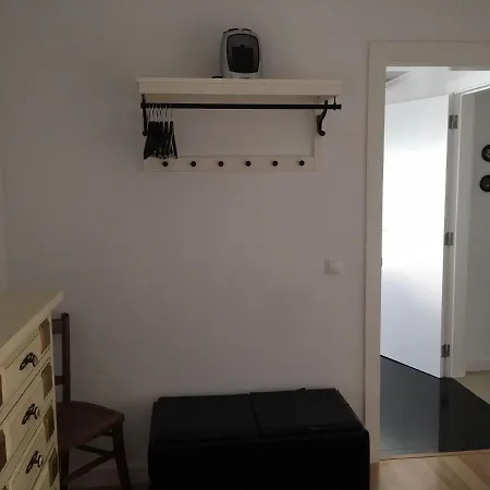 Home2home Апартаменты *